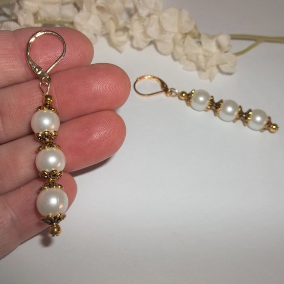 Earring, Pearl Earring, White and Gold Earring, White Earring, Earring Set 7899 - Picture 6 of 8